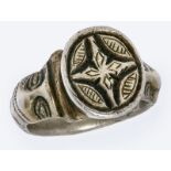 Antiker Silberring, wohl Byzantinisch 10. - 12. Jh. n. Chr.