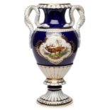 Schlangenhenkelvase mit Hirsch-Motiv, Meissen Pfeifferzeit (1924-´34).