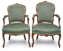 Zwei versch. Fauteuils, Louis-XVI, Frankreich 18. Jh.