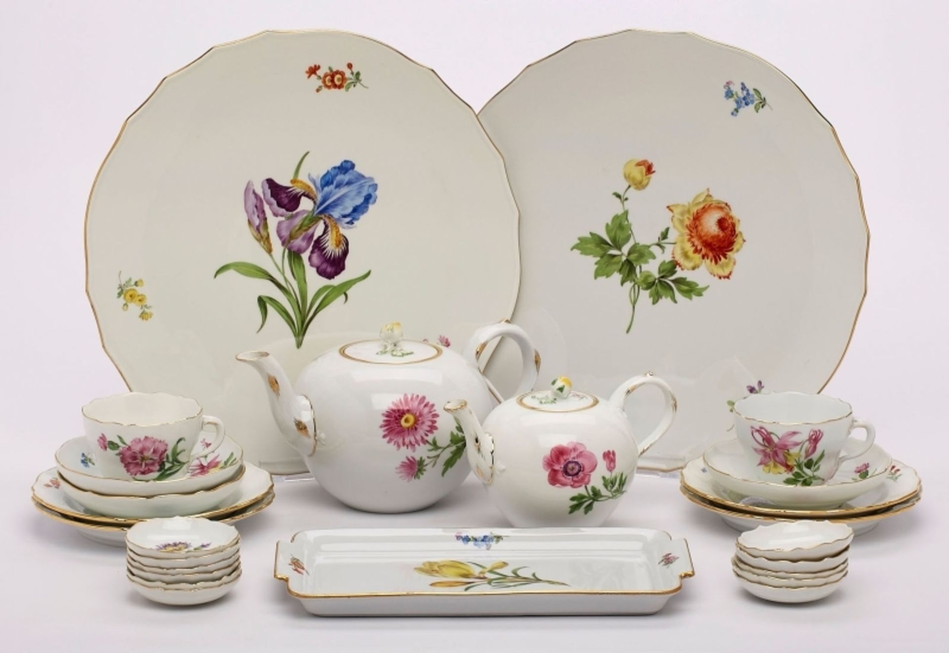 Konvolut Tee- und Kaffeeservice-Teile, Meissen 1924 - 1958.