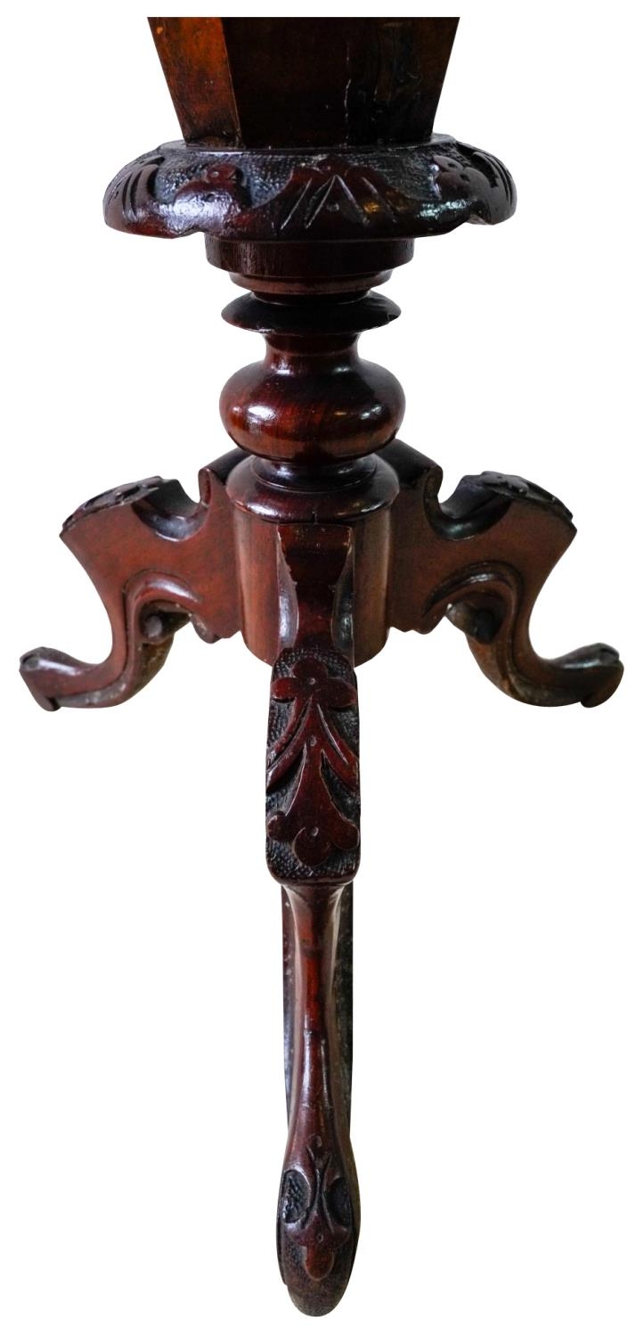 VICTORIAN FIGURED WALNUT TRUMPET SHAPED WORKBOX CIRCA 1880 of typical form, the hinged top opening - Image 5 of 6