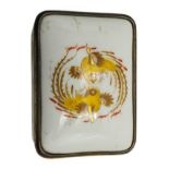SMALL MEISSEN 'YELLOW DRAGON' PORCELAIN BOX 1924-34 with silvered-metal mounts, painted in