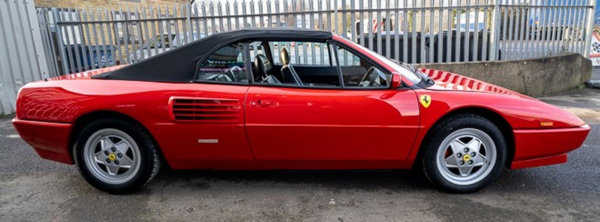 1989 Ferrari Mondial 3.4 T Cabriolet - Image 9 of 20