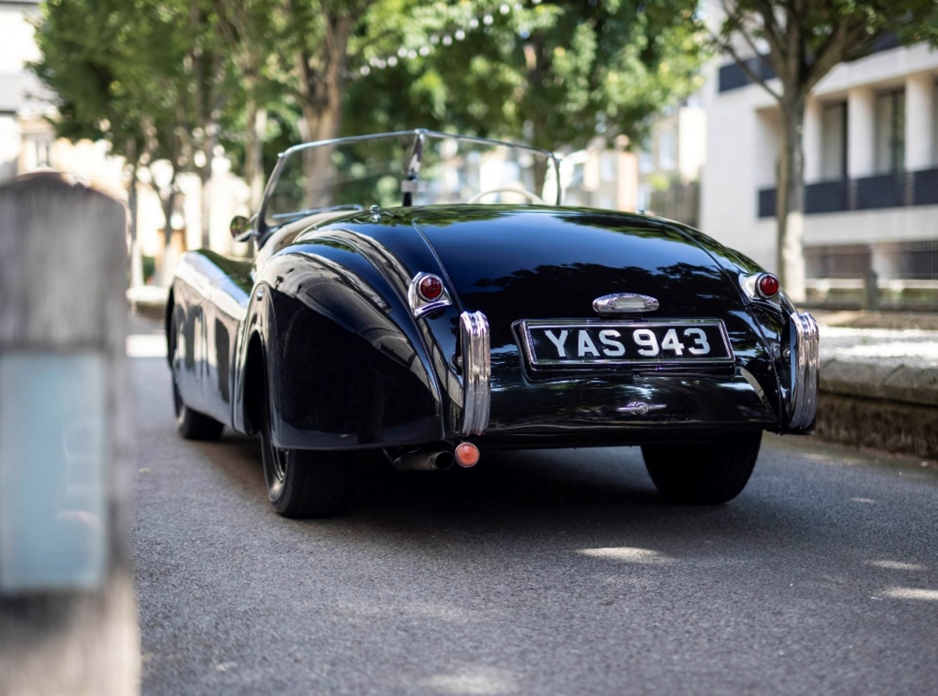 1952 Jaguar XK120 OTS Roadster - Image 9 of 31