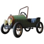 A CHILD'S VINTAGE-STYLE TIN PLATE PEDAL CAR, ss x 80 x 42cm