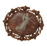 A 19TH CENTURY GOLD MOUNTED CAMEO BROOCH DEPICTING ANGEL WITH CHERUB