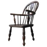 AN 18TH CENTURY OAK CHILD'S WINDSOR CHAIR, with burr elm seat, 74 x 41 x 31cm