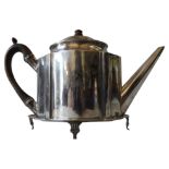 A SILVER TEAPOT AND STAND, London 1831, Duncan Urquhart & Naphtali Hart. 16oz all in.