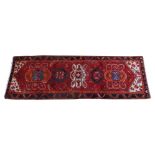 A RED BLUE AND FAWN ARDEBIL RUG, 320 x 105cm