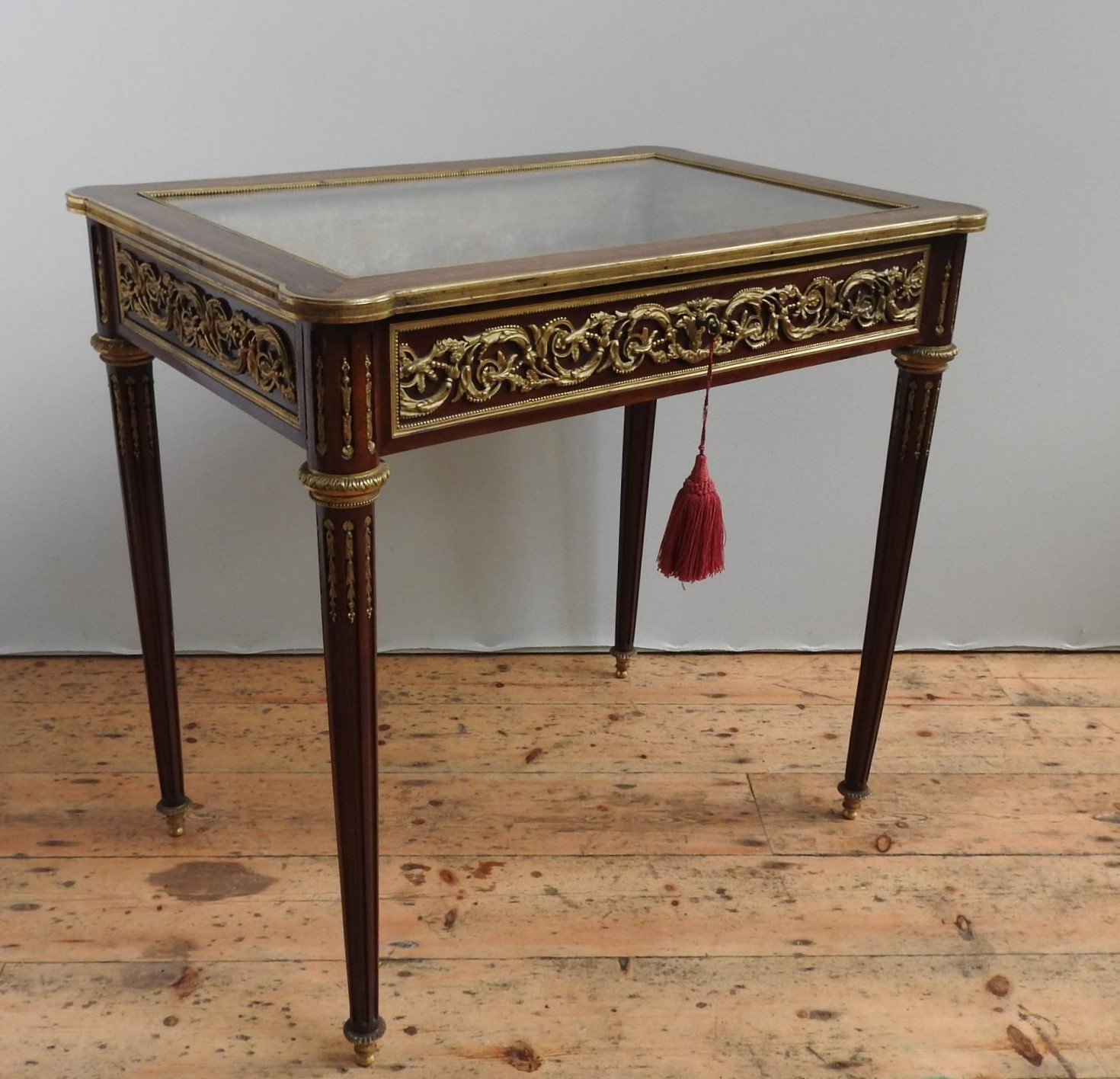 A LATE 19TH CENTURY LOUIS XI STYLE BIJOUTERIE TABLE, in the manner of Francois Linke, the glazed - Image 2 of 5