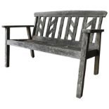 A WEATHERED SLAT BACK 'SWAN HATTERSLEY' GARDEN BENCH, 81 x 131 x 6 cm