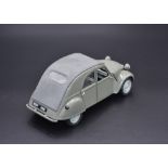 1:18 CITROEN 2CV MODEL BY MAISTO This is the a scale model of the 1952 Citroen 2CV which