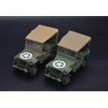 2 X 1:16 WORLD WAR II JEEP MODELS BY DANBURY MINT In excellent condition, boxed.