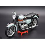 1:6 1959 TRIUMPH BONNEVILLE T120 BY VINTAGE MOTOR BRANDS A model of one of the most legendary