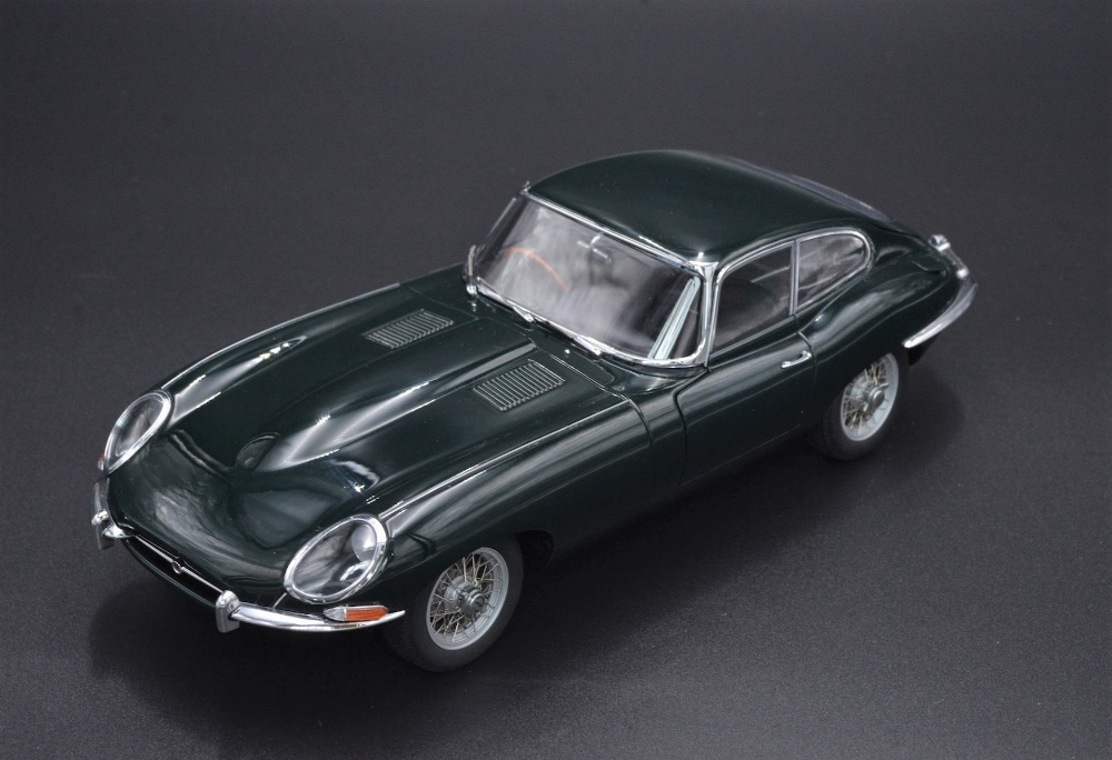 1:18 JAGUAR E-TYPE SERIES I FIXED HEAD COUPE BY AUTOART A highly detailed and good quality model