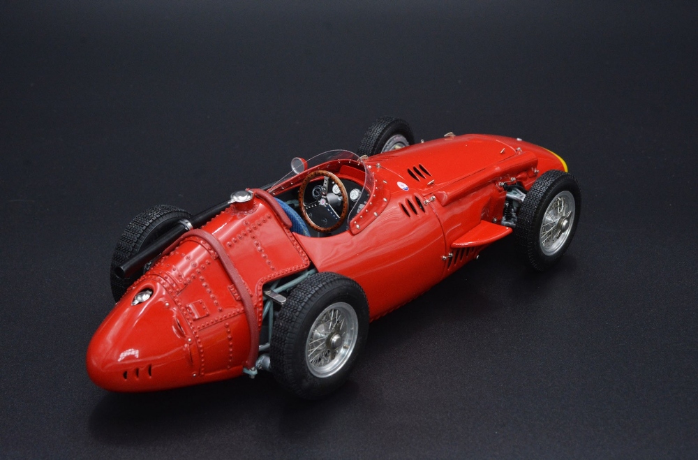 1:18 1957 MASERATI 250 F GRAND PRIX CAR BY CMC MODELS Hand-assembled of more than 1387 single parts, - Image 2 of 2