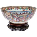 LARGE CHINESE 'MANDARIN-PALETTE' PUNCH BOWL QIANLONG PERIOD (1736-1795) painted with four panels