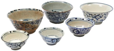 SIX CHINESE BLUE AND WHITE BOWLS LATE MING / TRASITIONAL PERIOD each painted in tones of