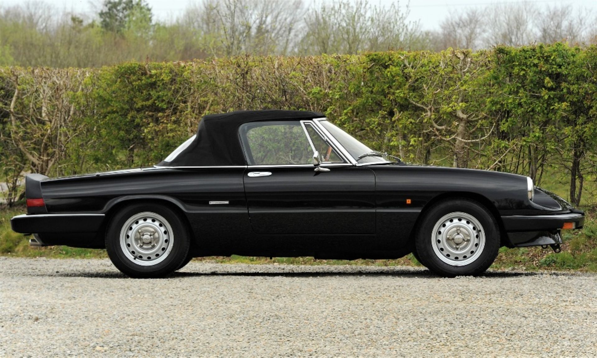 1989 ALFA-ROMEO SPIDER 2.0 VELOCE                 Registration Number: G258 MAT Chassis Number: - Image 2 of 8