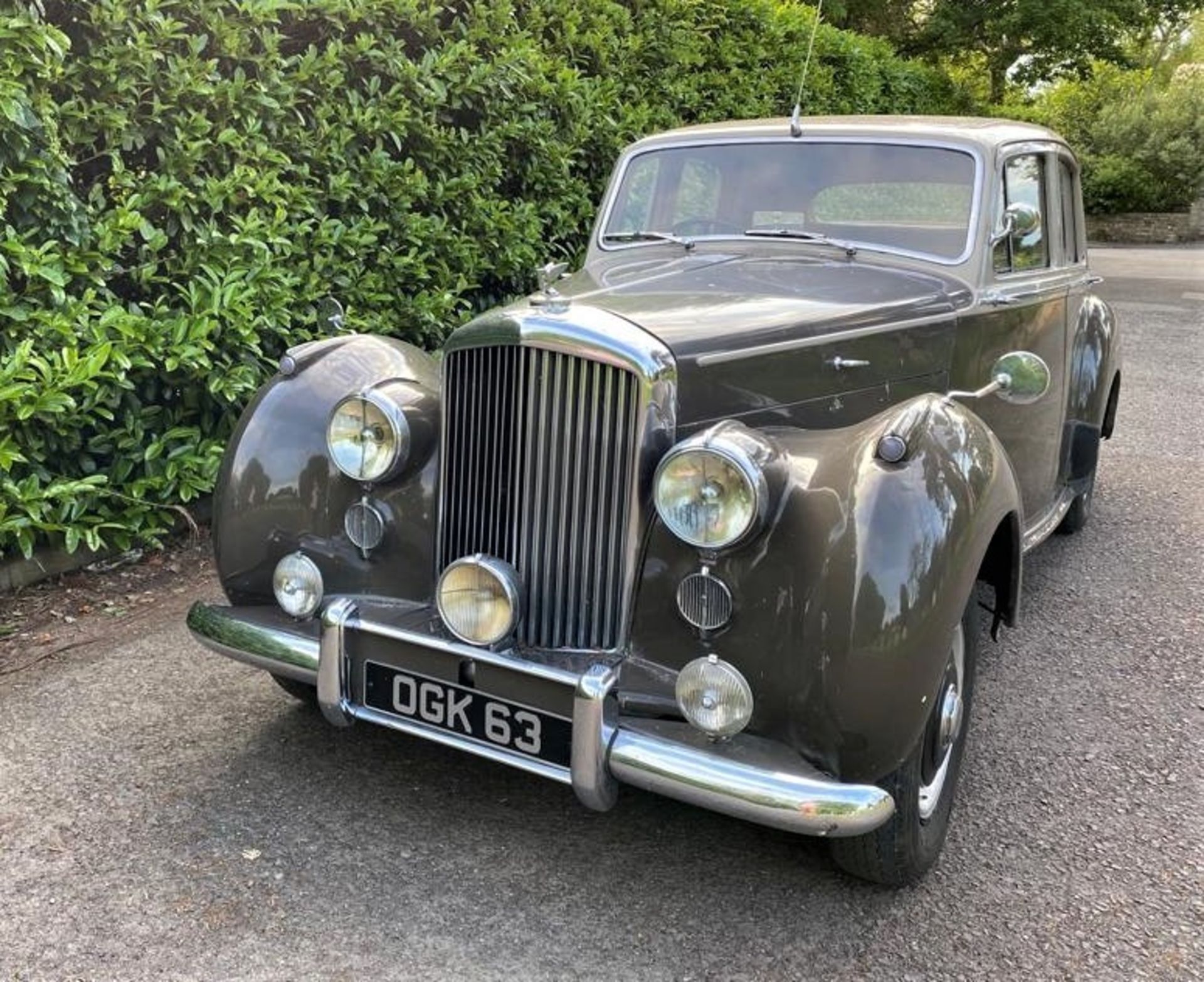 1953 BENTLEY R-TYPE SALOON - Image 2 of 14