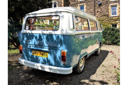 1975 VOLKSWAGEN TYPE 2 CAMPER BY DANBURY - Image 6 of 17