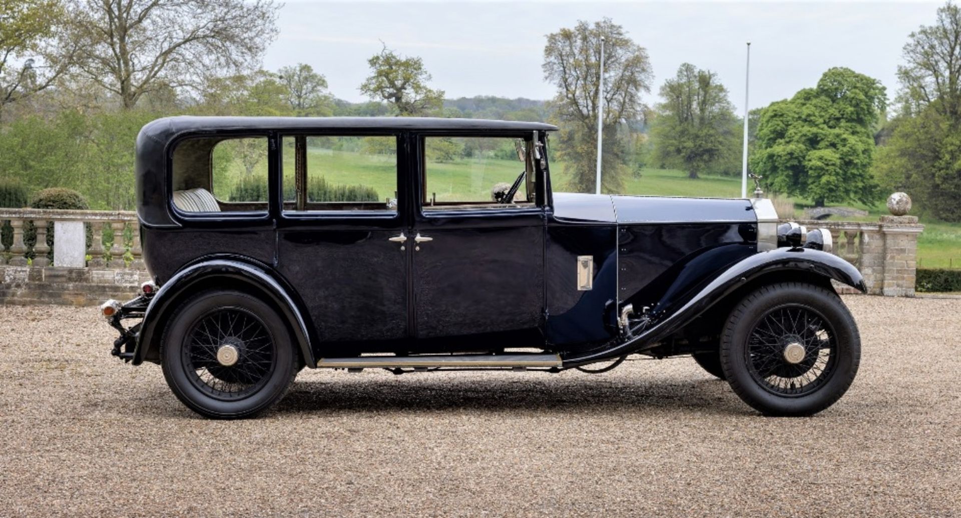 1929 ROLLS-ROYCE 20HP SALOON BY PARK WARD - Image 2 of 14