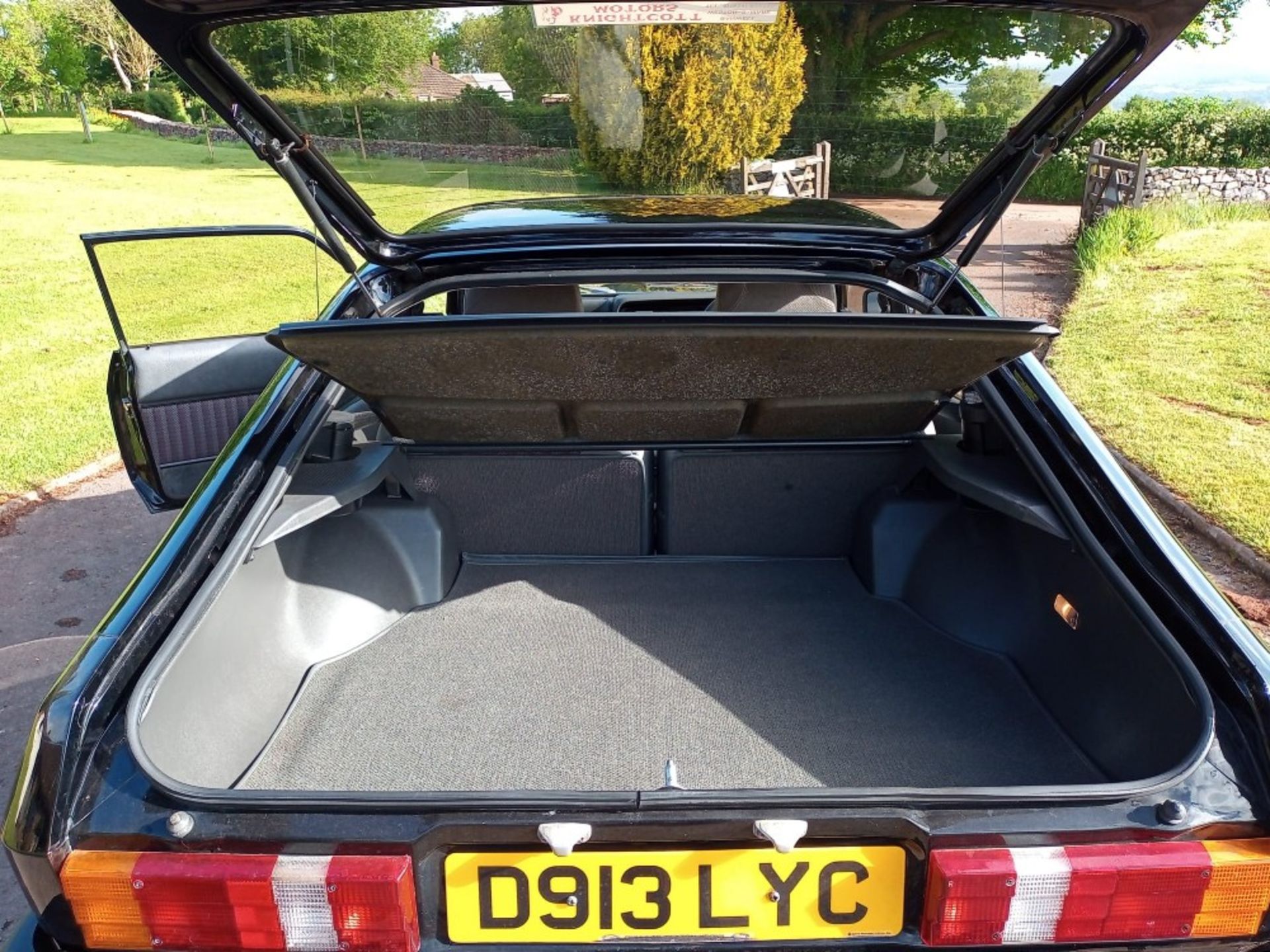 1986 FORD CAPRI 2.0 LASER - Image 15 of 15