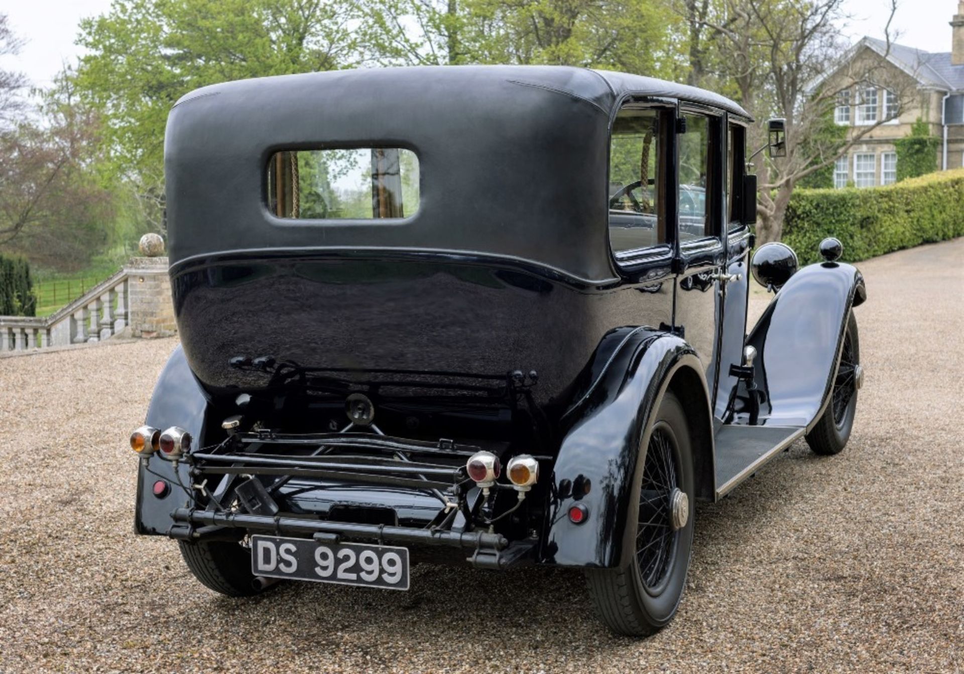 1929 ROLLS-ROYCE 20HP SALOON BY PARK WARD - Image 3 of 14