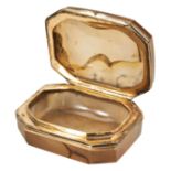 AGATE SNUFF BOX WITH SILVER GILT MOUNTS CIRCA 1840 the canted rectangular box carved out of one