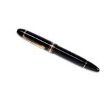 MONT BLANC MEISTERSTUCK 149 FOUNTAINPEN Marked on nib 4810 18k Mont Blanc 750. Weight 30gms.