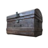 A VINTAGE DOME TOP TIN TRAVEL TRUNK, painted in a crocodile skin effect, 48.5 x 69 x 46 cm