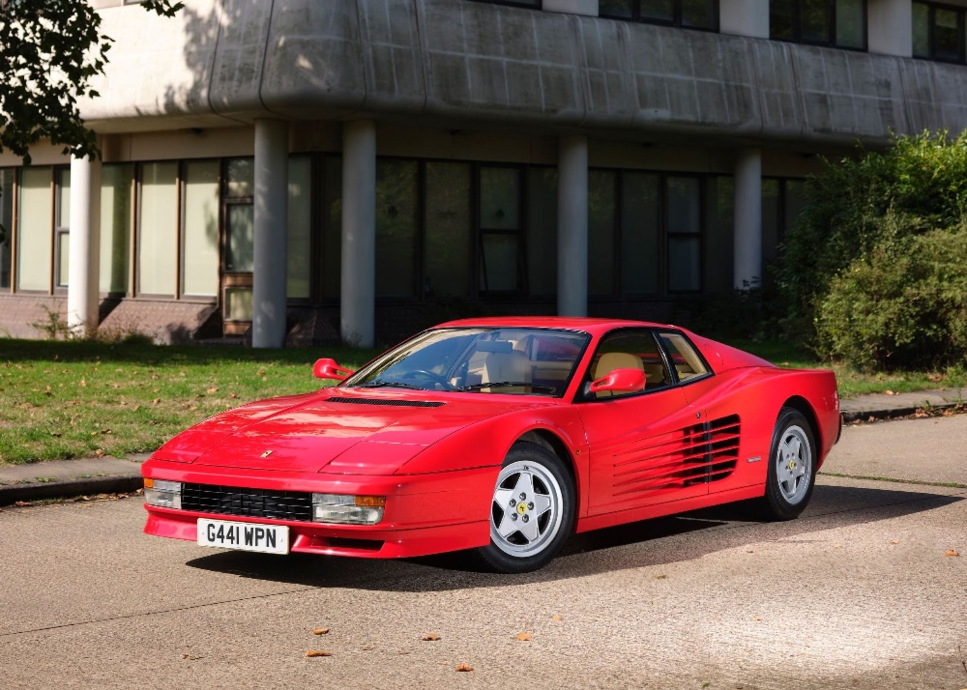 1989 FERRARI TESTAROSSA Registration Number: G441 WPN Chassis Number: ZFFAA17C000082817 Recorded - Image 2 of 59