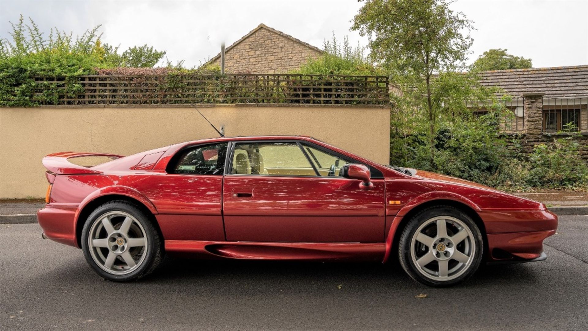 1997 LOTUS ESPRIT V8 Registration Number: R623 EAA                           Chassis Number: - Image 4 of 23