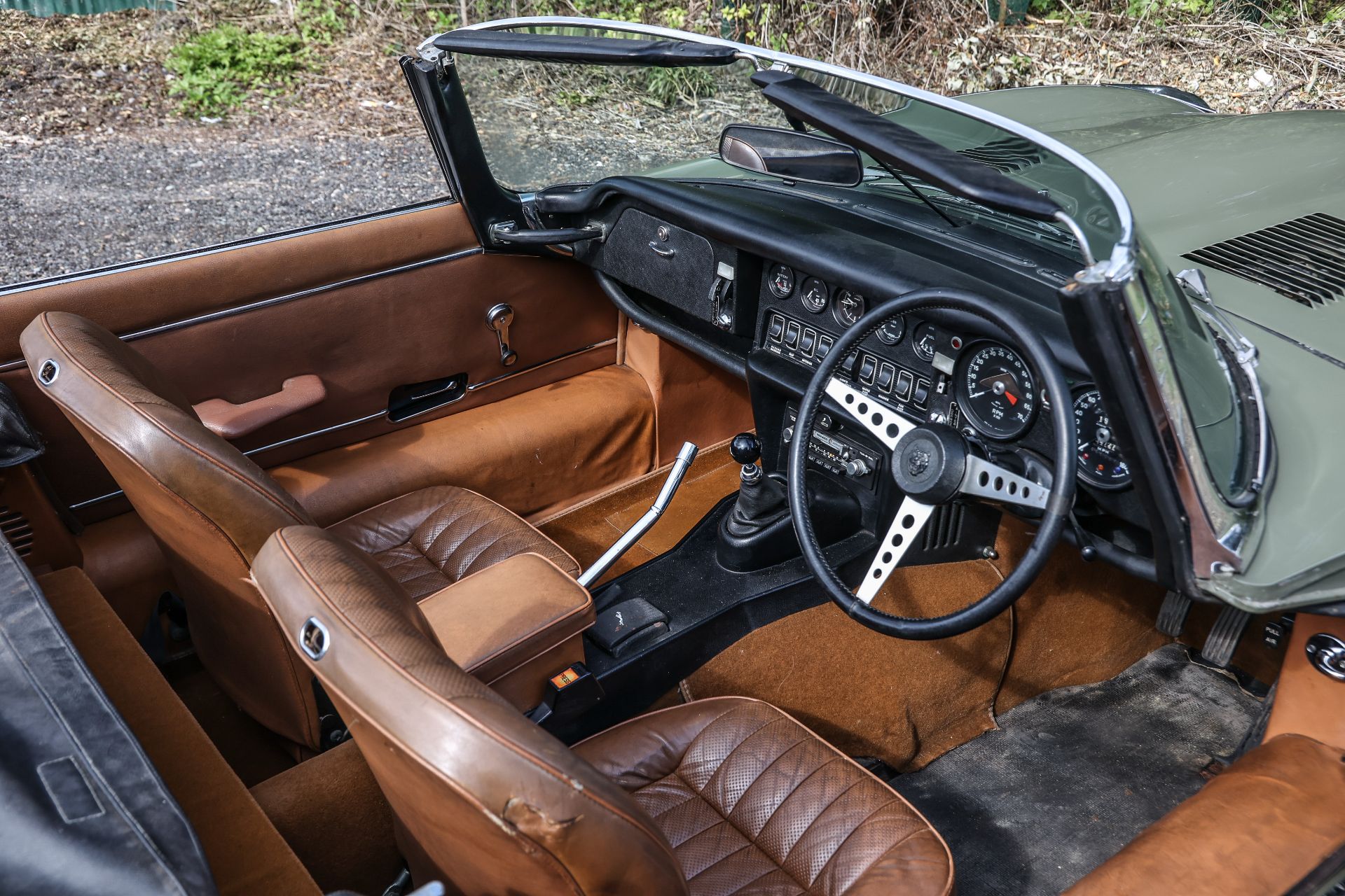 1973 JAGUAR E-TYPE SERIES III ROADSTER Registration Number: CMS 781 Chassis Number: 1S1868 - Image 2 of 22