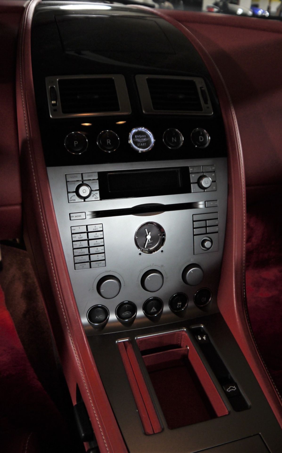 2007 ASTON-MARTIN DB9 COUPE (LHD) Registration: UK Registered                 Chassis Number: - Image 10 of 33