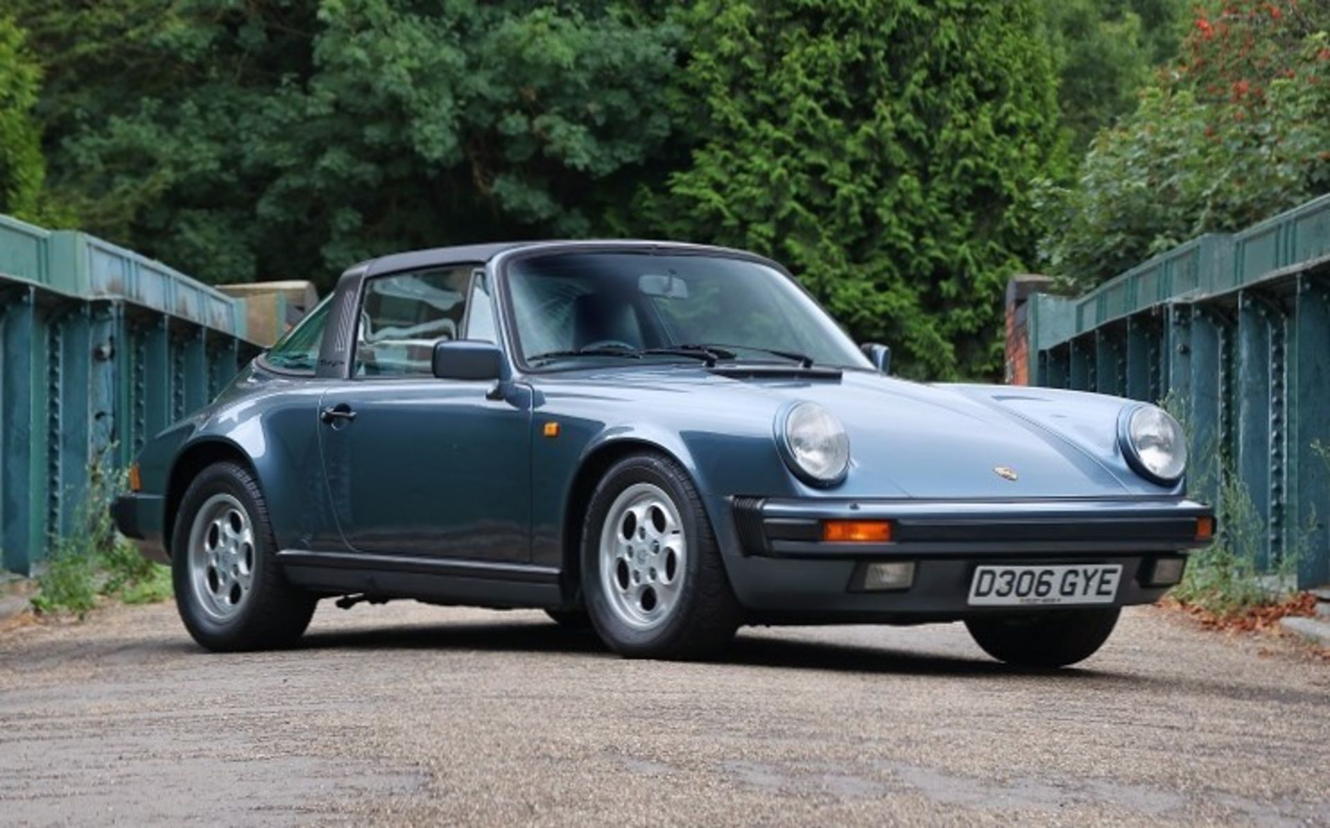 1987 PORSCHE 911 3.2 TARGA Registration Number: D306 GYE          Chassis Number: WPOZZZ91ZHS140584 - Image 2 of 34