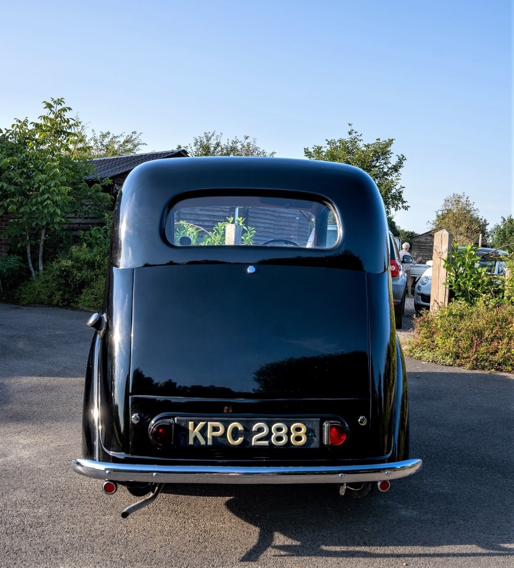 1946 STANDARD FLYING EIGHT SALOON Chassis Number: NA2121DL Registration Number: KPC 288 Recorded - Image 5 of 15