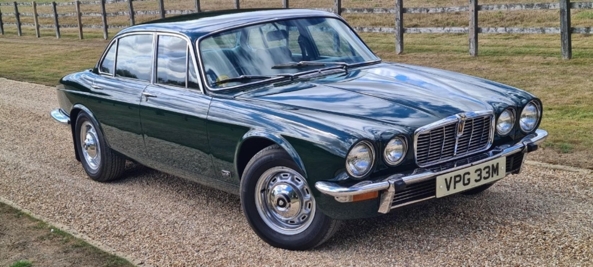 1974 JAGUAR XJ12L SALOON Registration Number: VPG 33M           Chassis Number: 2R.2342BW Recorded - Image 2 of 29