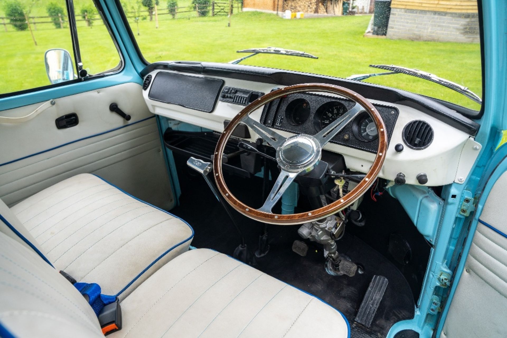 1974 VOLKSWAGEN TYPE 2 DOUBLE-CAB PICKUP Registration Number: VMR 491M Chassis Number: 2642-126- - Image 10 of 20