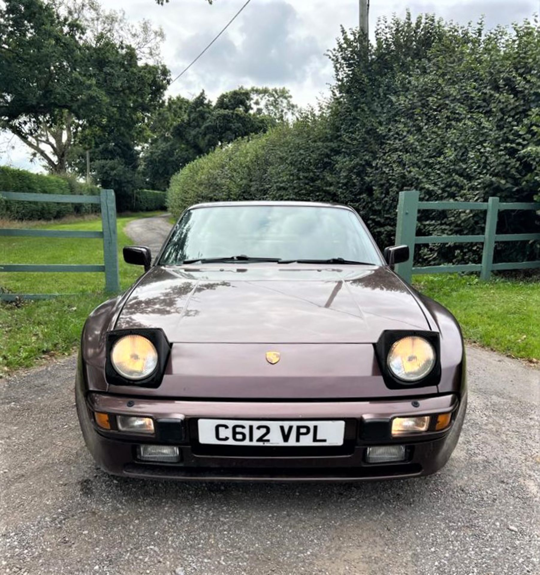 1985 PORSCHE 944 COUPE Registration Number: C612 VPL Chassis Number:  WPOZZZ94ZGN401398 Recorded - Image 7 of 21