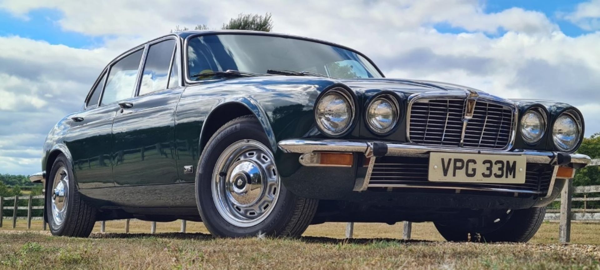 1974 JAGUAR XJ12L SALOON Registration Number: VPG 33M           Chassis Number: 2R.2342BW Recorded - Image 4 of 29