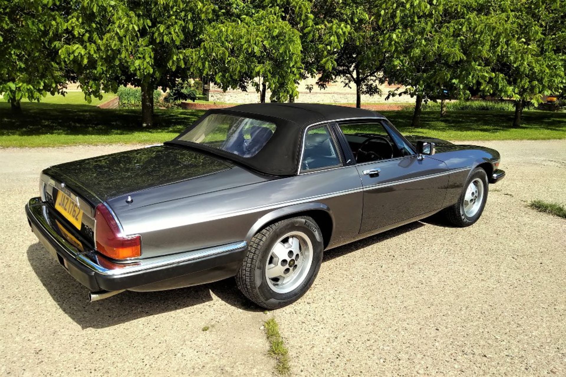 1984 JAGUAR XJ-S 3.6 CABRIOLET Registration Number: JAZ 1762 Chassis Number: SAJJNACC7CC114172 - Image 4 of 26