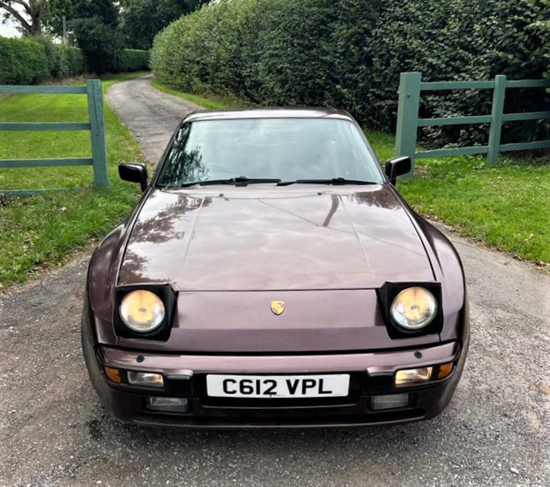 1985 PORSCHE 944 COUPE Registration Number: C612 VPL Chassis Number:  WPOZZZ94ZGN401398 Recorded - Image 6 of 21