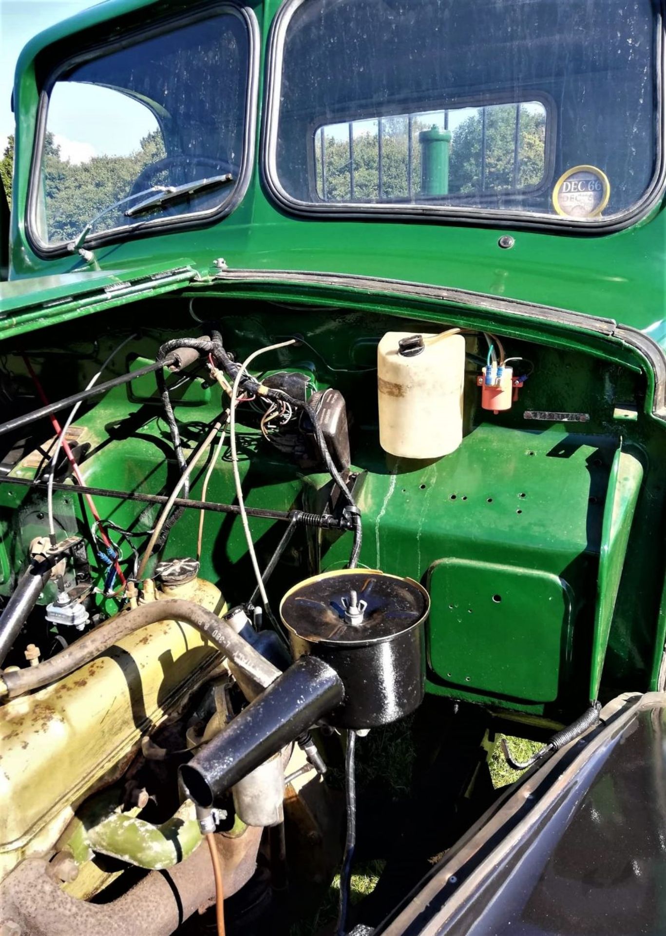 1953 MORRIS LC5 PICKUP TRUCK   Registration Number: KCA 68  Chassis Number: LC531947  Recorded - Image 13 of 15