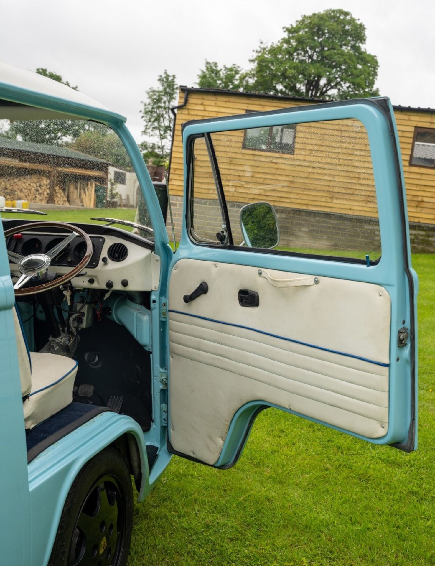 1974 VOLKSWAGEN TYPE 2 DOUBLE-CAB PICKUP Registration Number: VMR 491M Chassis Number: 2642-126- - Image 11 of 20