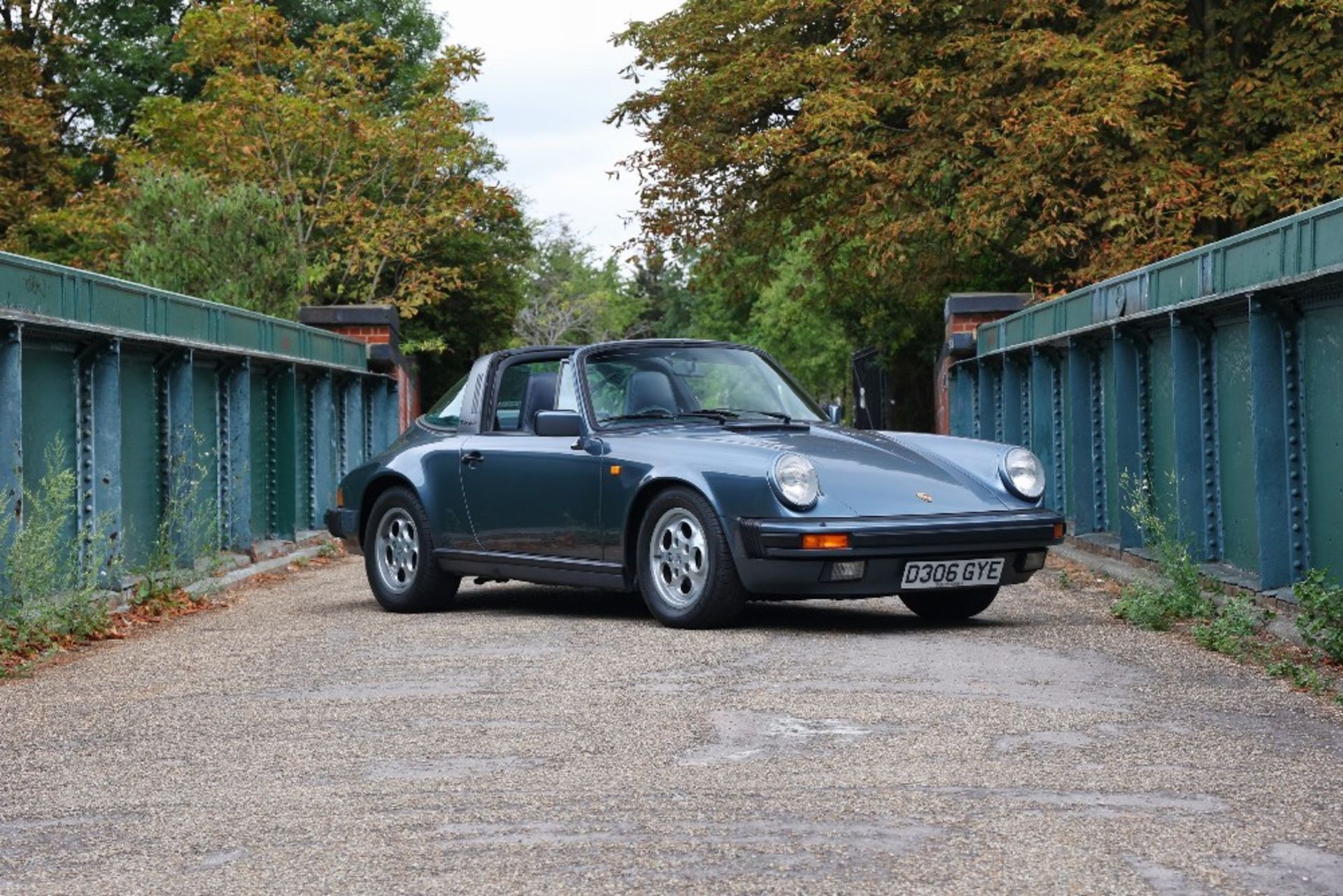 1987 PORSCHE 911 3.2 TARGA Registration Number: D306 GYE          Chassis Number: WPOZZZ91ZHS140584 - Image 13 of 34