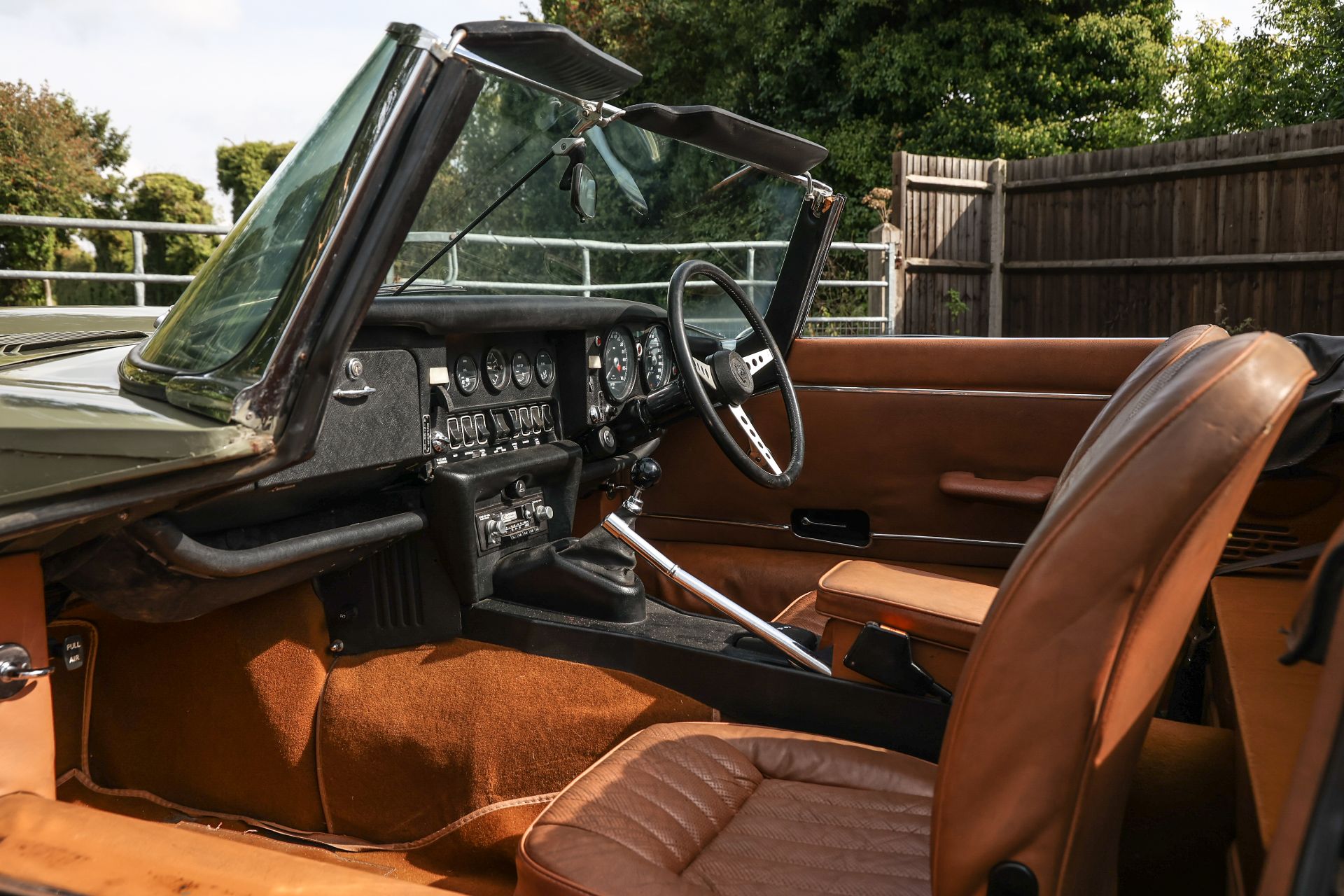 1973 JAGUAR E-TYPE SERIES III ROADSTER Registration Number: CMS 781 Chassis Number: 1S1868 - Image 19 of 22