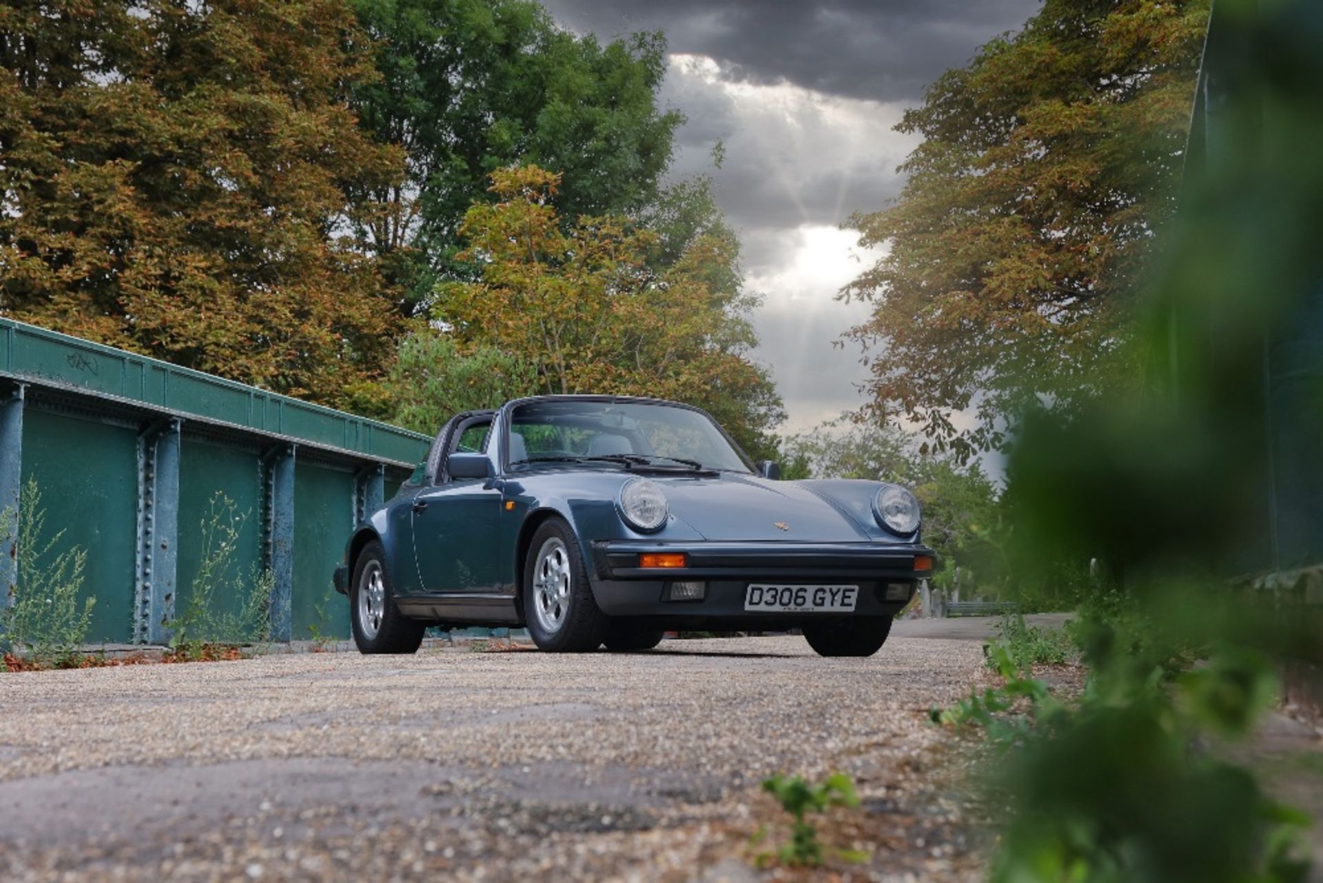 1987 PORSCHE 911 3.2 TARGA Registration Number: D306 GYE          Chassis Number: WPOZZZ91ZHS140584 - Image 14 of 34