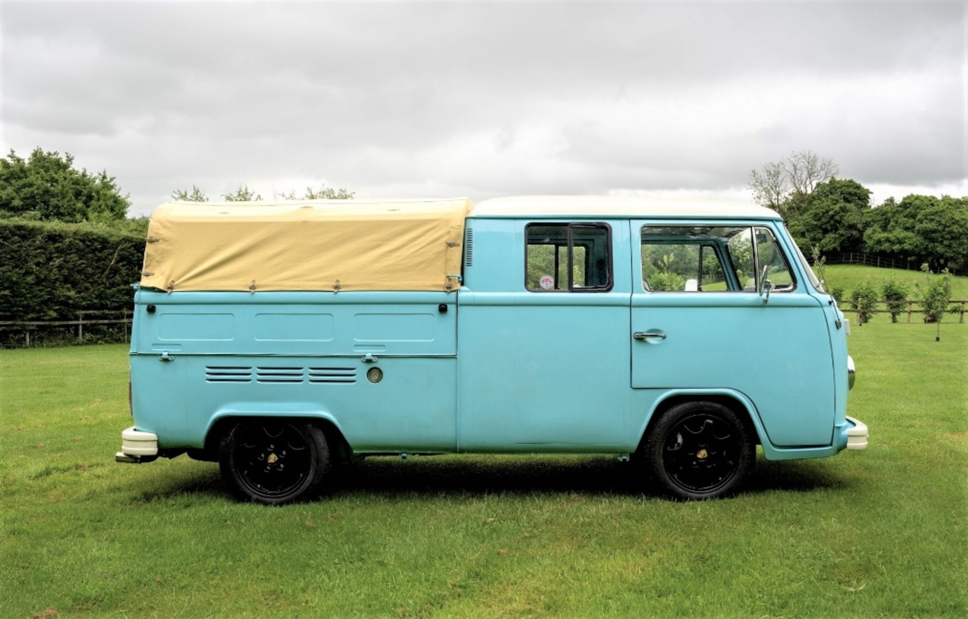 1974 VOLKSWAGEN TYPE 2 DOUBLE-CAB PICKUP Registration Number: VMR 491M Chassis Number: 2642-126- - Image 3 of 20