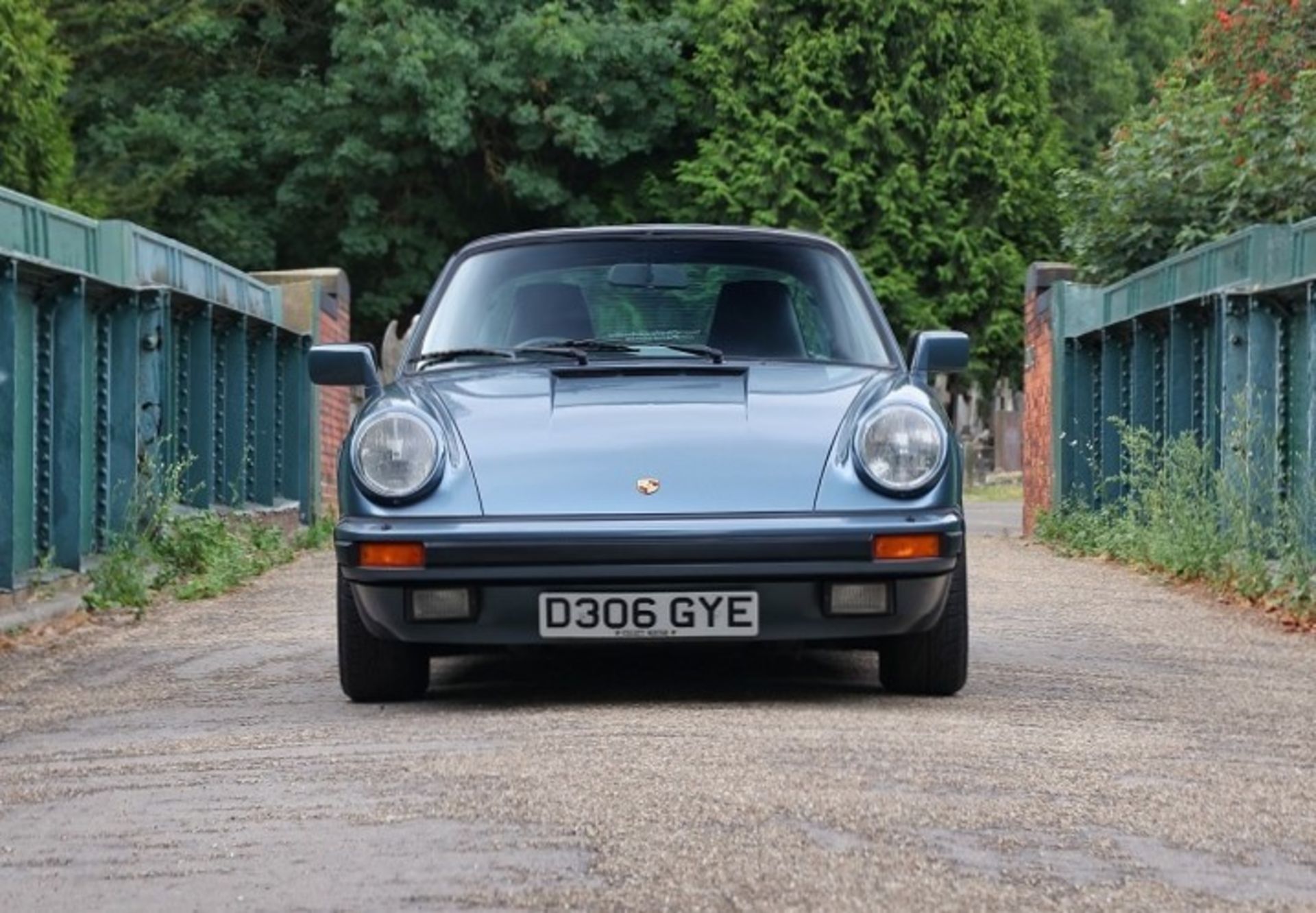 1987 PORSCHE 911 3.2 TARGA Registration Number: D306 GYE          Chassis Number: WPOZZZ91ZHS140584 - Image 3 of 34